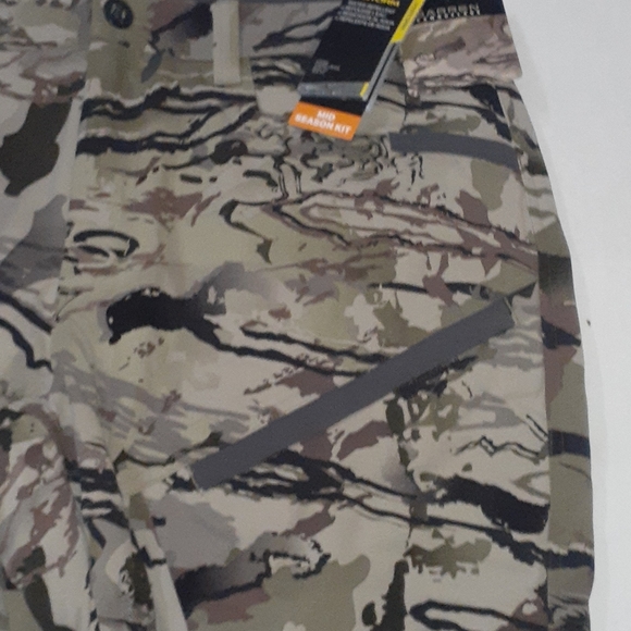 Under Armour Barren Camouflage Hunting Pants - Picture 3 of 10